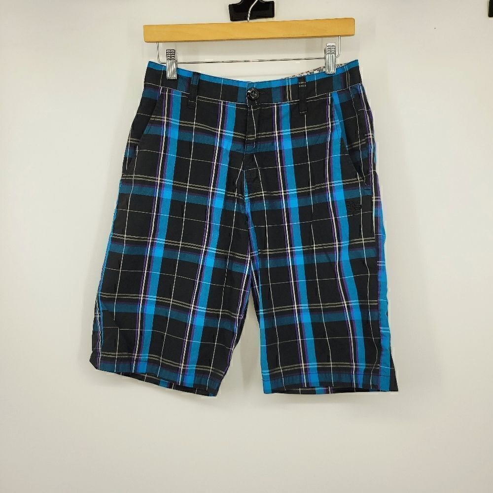 R S shorts size 30. ^